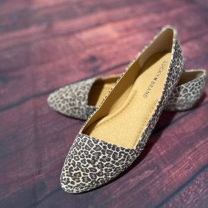 Lucky Brand Women's Archh Flat 6.5